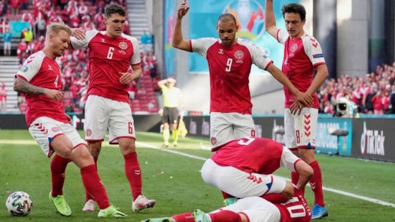 Danimarka'da Christian Eriksen yerden kalkamadı