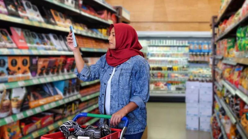 Fransa'da İslam karşıtlığı için helal gıdaları zehirlemek istediler