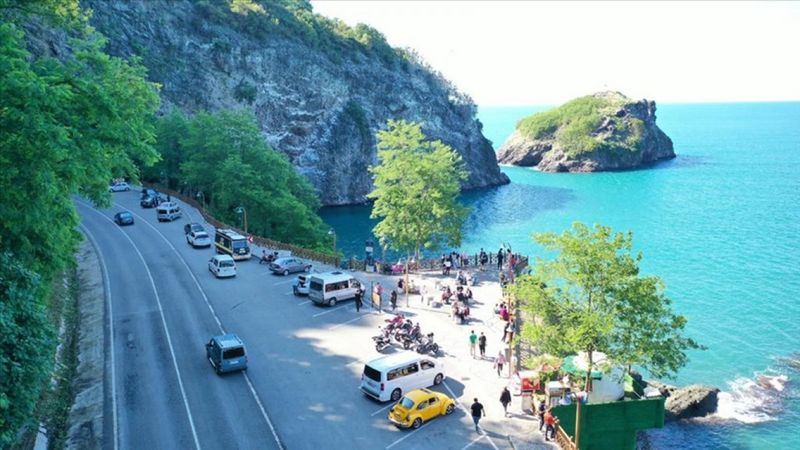 Ordu'da bulunan Hoynat Adası ziyaretçi akınına uğruyor