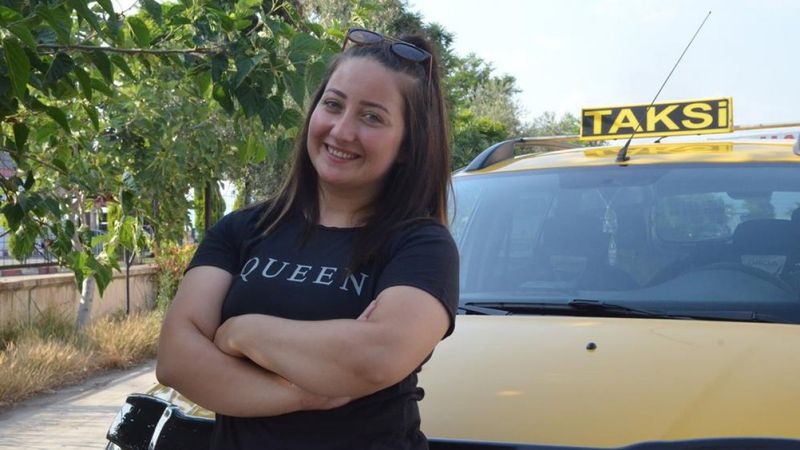 Manisa'da otomobil tutkusu nedeniyle taksici oldu