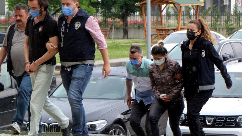 Bolu'da 10 bin lira değerinde ziynet eşyası çalan sevgililer yakalandı