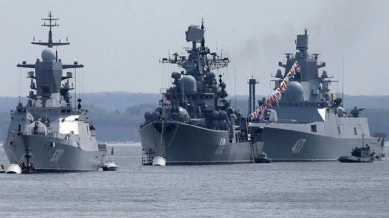 Rusya'dan İngiliz savaş gemisine uyarı ateşi