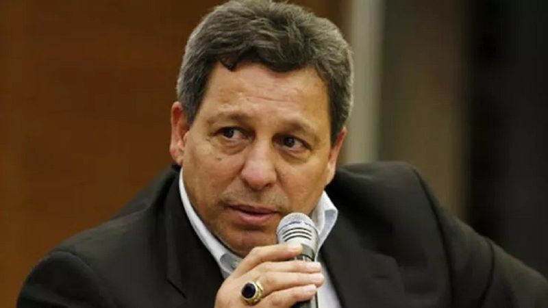 Engin Verel kimdir? Fenerbahçe başkan adayı Engin Verel'in biyografisi..