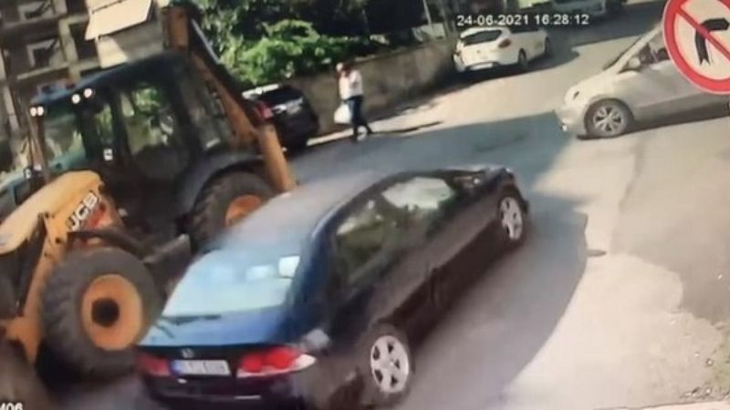 Beykoz'da yaya, iki araç arasında kaldı