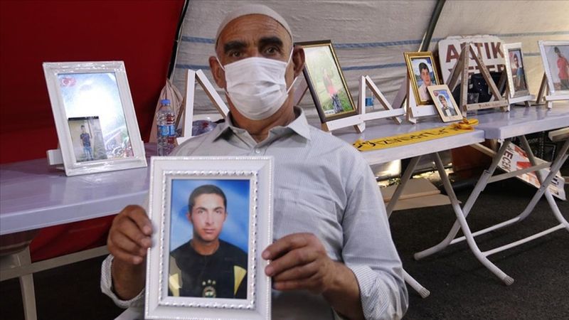 Bir aile daha Diyarbakır annelerinin oturma eyleminde