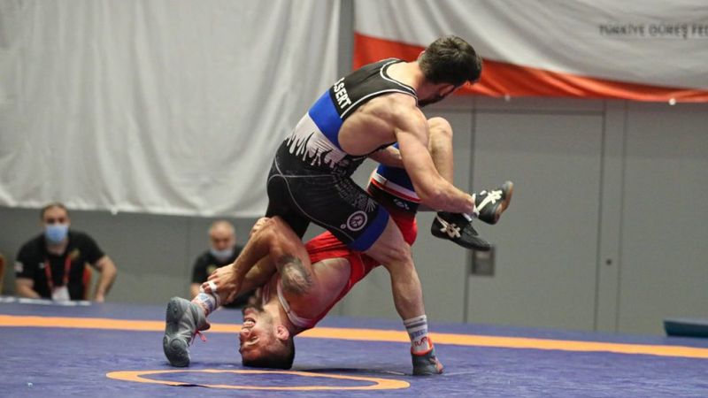 Yaşar Doğu'da Türk güreşçilerden 10 madalya