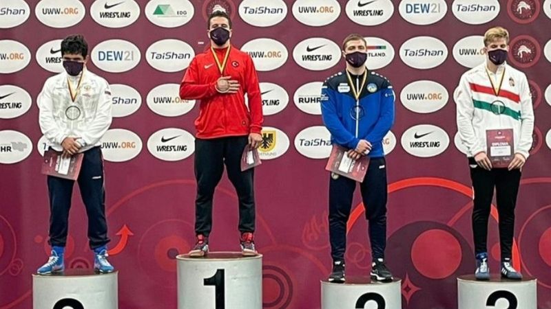 Avrupa Gençler Güreş Şampiyonası'nda Polat Polatçı'dan altın madalya