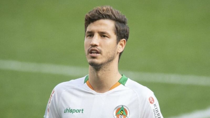 Salih Uçan Beşiktaş'ta: Salih Uçan kimdir? Salih Uçan'ın hayatı ve kariyeri..