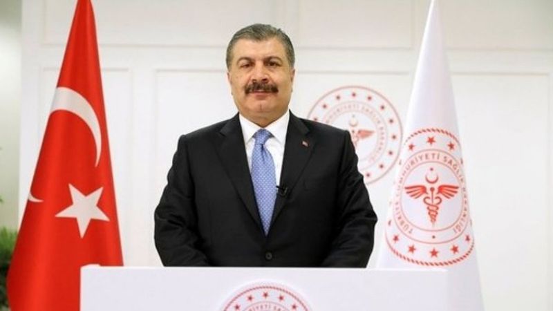 Fahrettin Koca'dan koronavirüs geçiren hastalara aşı müjdesi