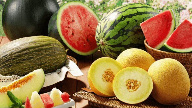 Yazın vücudunuzun su ihtiyacını karşılayan meyveler