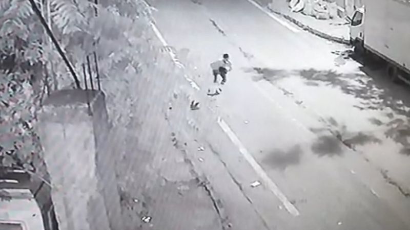 Gaziosmanpaşa’da genç kadına kapkaç