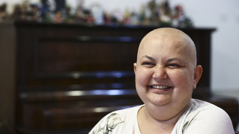 Dokuz kez kanseri atlattı