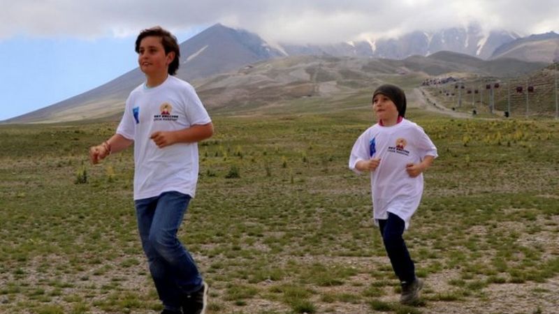 Kayseri'de maratonu karıştıran 2 kardeş, 800 metre yerine 12 kilometre koştu