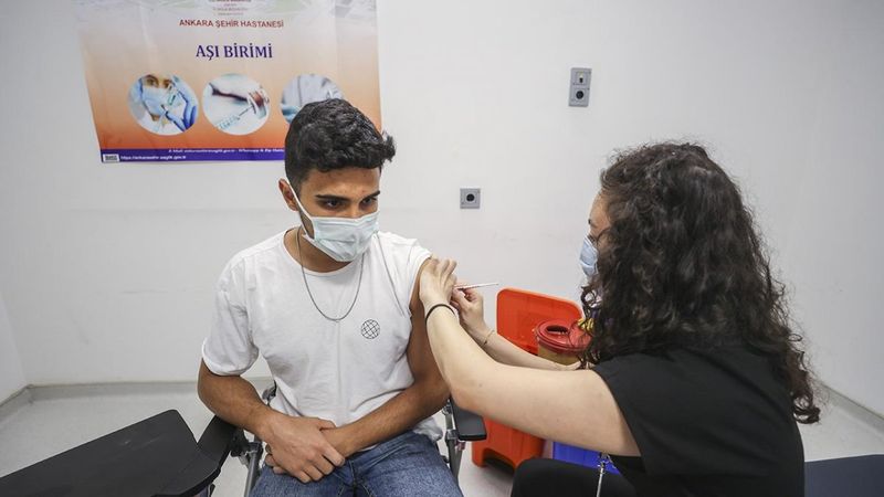 16 yaş için aile şartı! 16 yaş üstü ne zaman aşılanacak? İşte son durum..