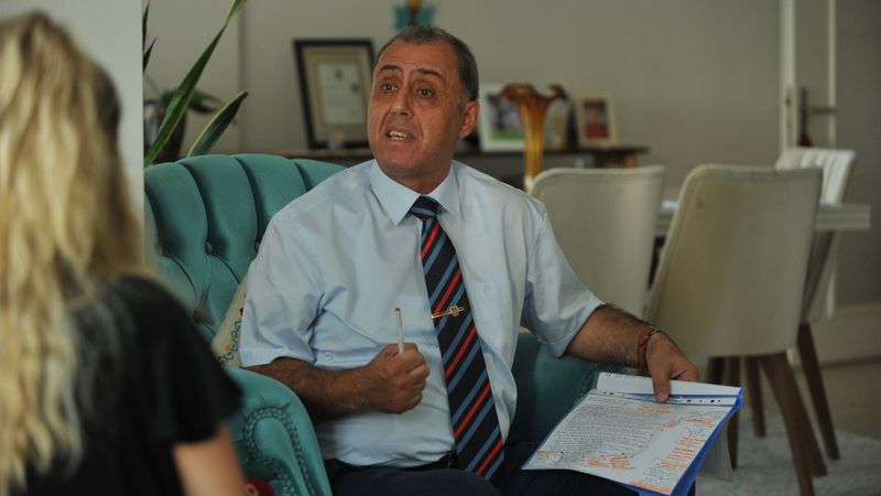 Bursa’da darbeci albayı dışarıya atan komutan