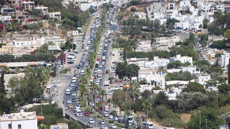 Tatilciler, akın akın Bodrum’a gidiyor