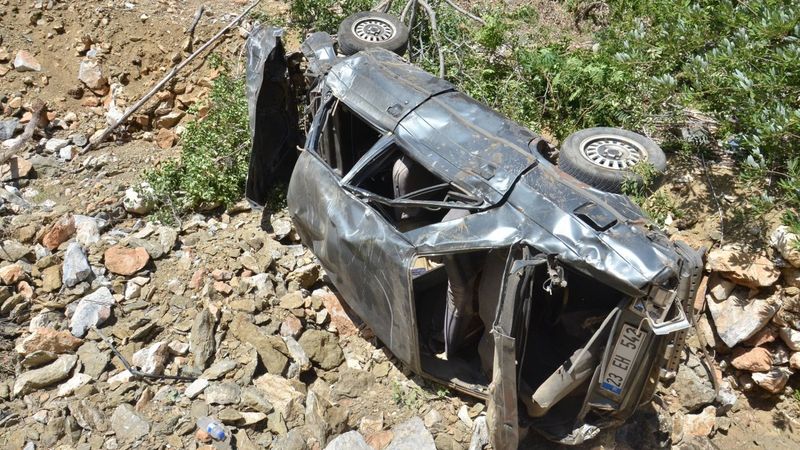 Kahramanmaraş’ta düğün yolunda kaza: 2 ölü