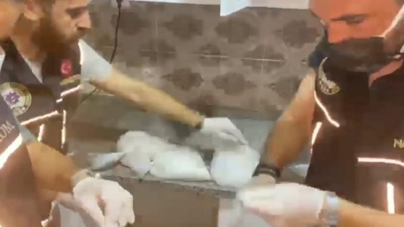 Bursa'da buzdolabına saklanmış uyuşturucu bulundu