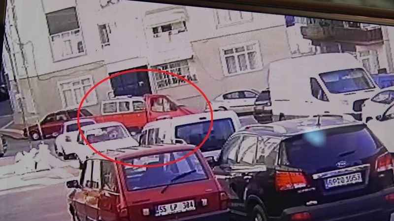 Samsun’da 10 araca çarpıp kaçtı