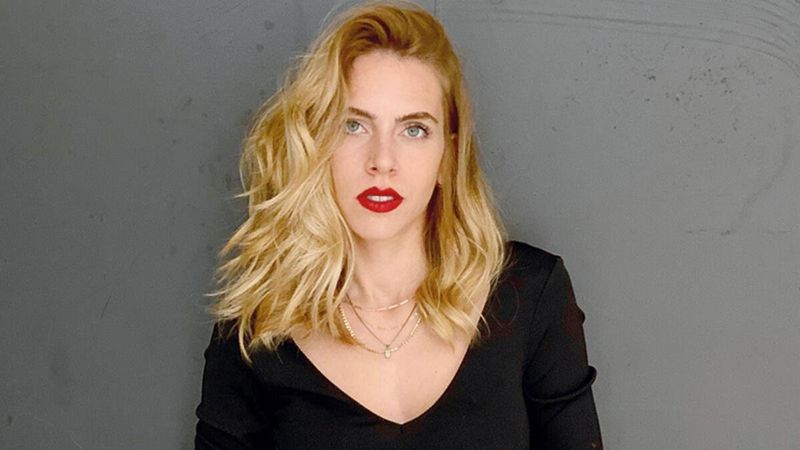 Melis İşiten sevgilisi Sergen Deveci'yle Bodrum'da! İlk kez görüntülendiler... İşte aşkın ilk karesi