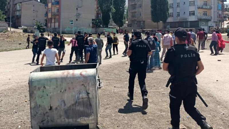Erzurum'da yabancı uyruklu şahıslar ile pazarcılar arasında kavga