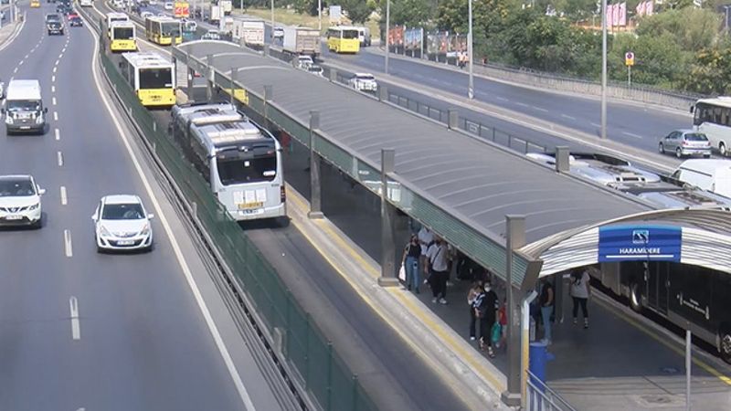 İstanbul yanıyor: Aşırı sıcaktan asfalt eridi