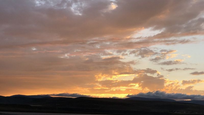 Kars’ta Bayburt Barajı’ndan gün batımı manzaraları