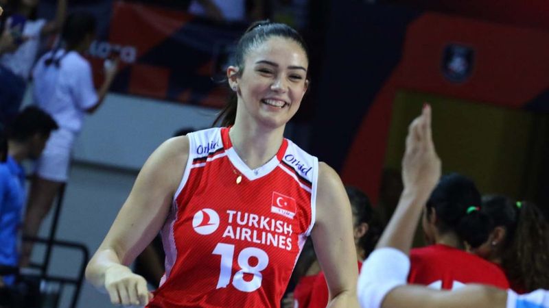 Zehra Güneş kimdir? Milli voleybolcu Zehra Güneş'in biyografisi..