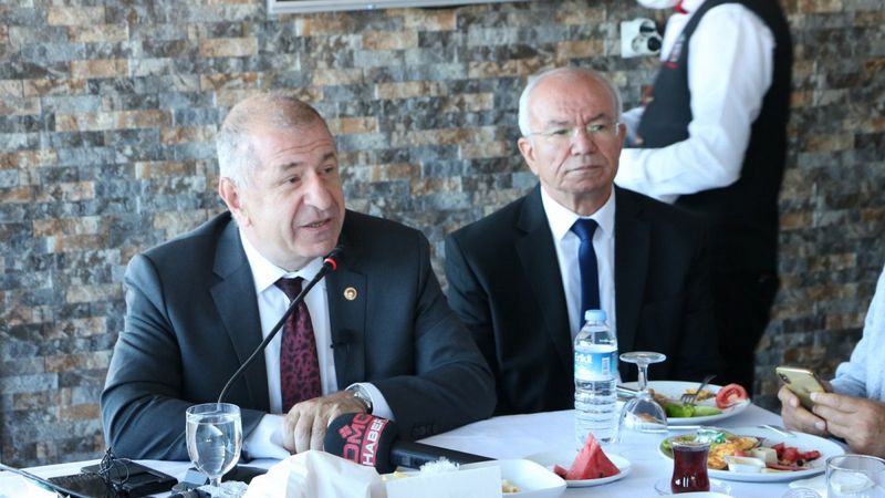 Ümit Özdağ: Suriyeliler ülkelerine dönmeli