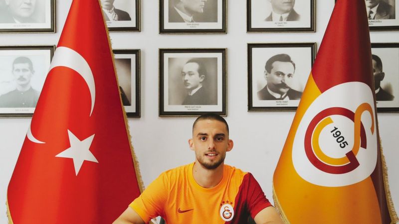 Galatasaray Berkan İsmail Kutlu'yu borsaya bildirdi