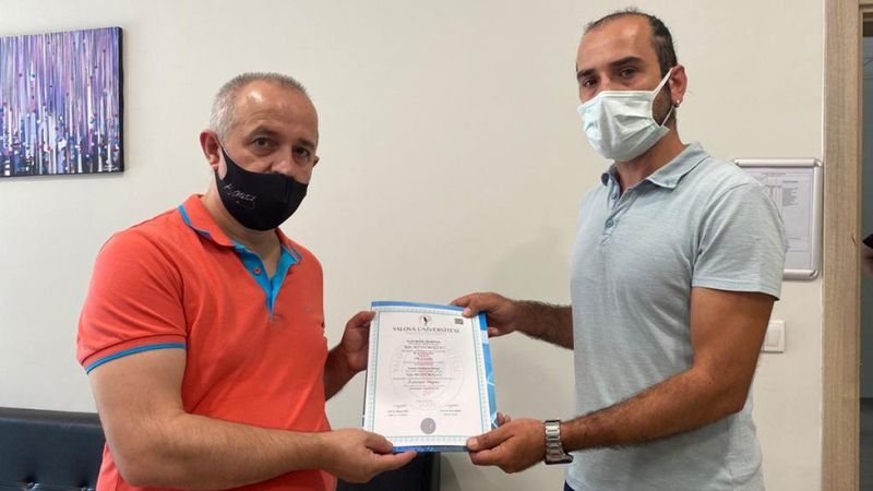 Kazada ölen üniversiteli Eda'nın diplomasını babası teslim aldı