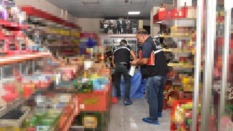 İzmir'de kavga sırasında iş arkadaşının karısını bıçakladı