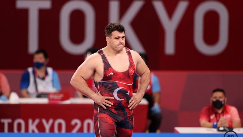 Rıza Kayaalp Tokyo'da çeyrek finalde