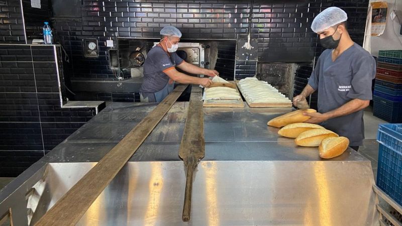 İstanbul'un 6 ilçesinde 'aşı olmayana fırından ekmek satmama' kararı
