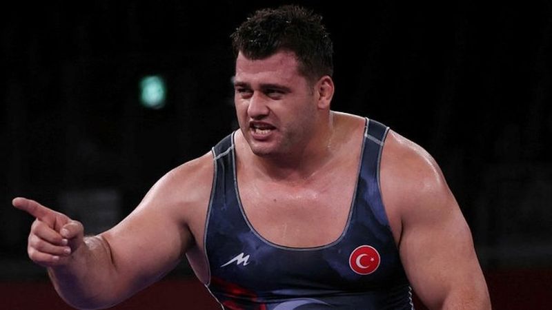 Rıza Kayaalp kimdir? 2020 Tokyo Olimpiyatları'nda üçüncü olan Rıza Kayaalp'in biyografisi..