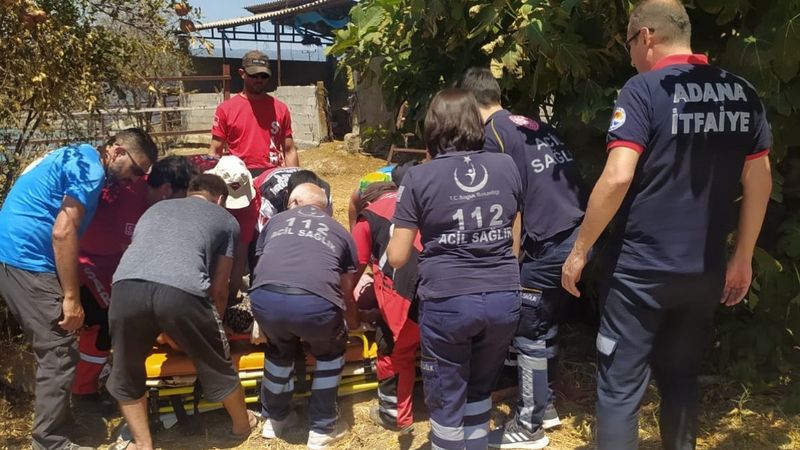 Adana'da iki kadın, soğan sererken çöken çatıdan düştü