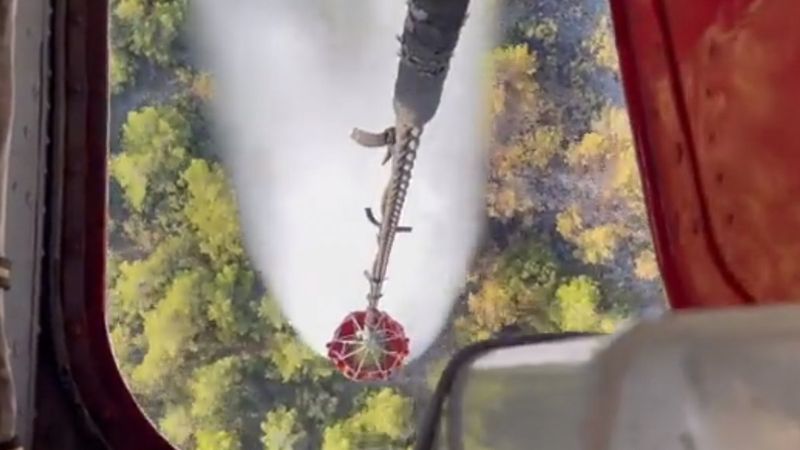 Orman yangınlarına havadan müdahalenin görüntüleri