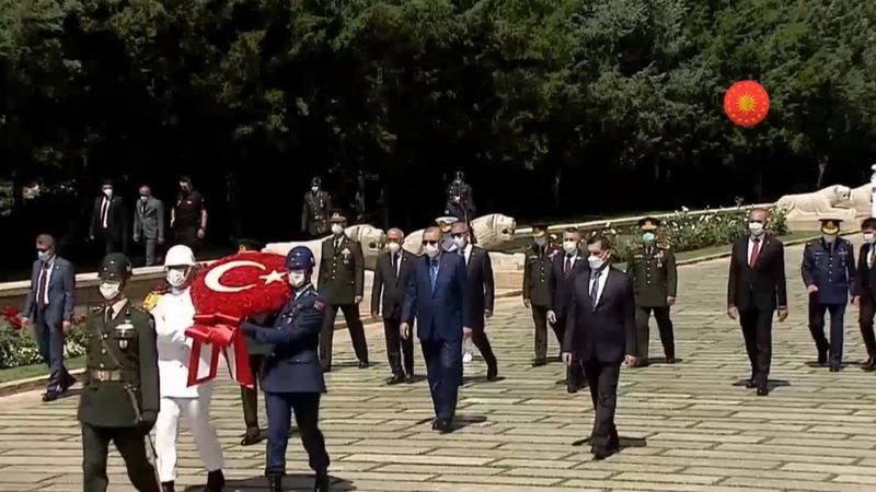 Cumhurbaşkanı Erdoğan ve YAŞ üyeleri Anıtkabir'de