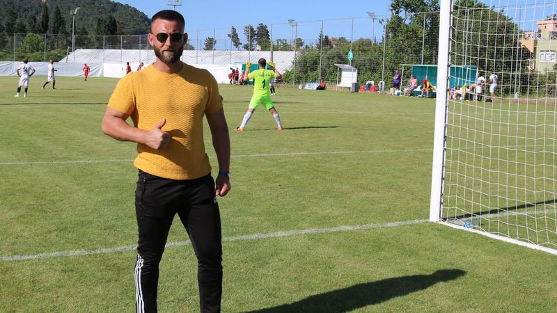 İzmir'de kavgayı ayırmak isterken öldürüldü