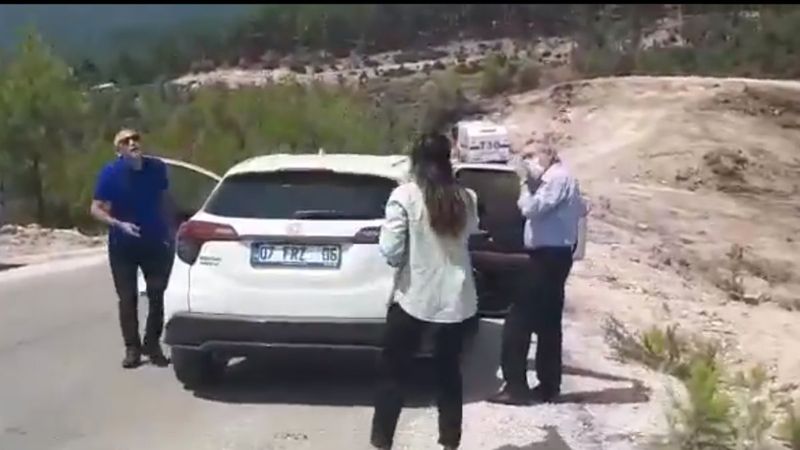 CHP'li vekilden yangın bölgesindeki muhabire çirkin müdahale