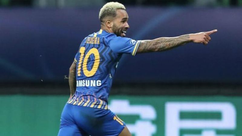 Beşiktaş yıldızını bekliyor: Alex Teixeira ne zaman İstanbul'a geliyor?