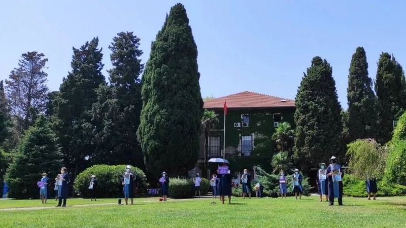 Boğaziçi'nde akademisyenlerin dikilme eyleminde 31'inci hafta