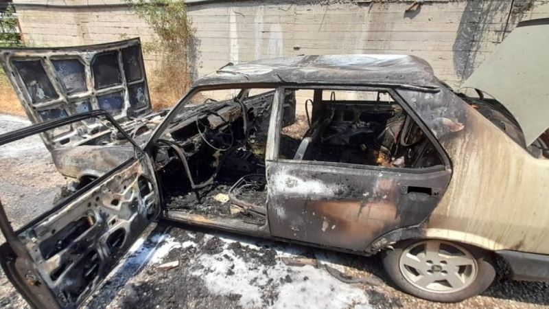 Muğla'da yanan otomobil hurdaya döndü