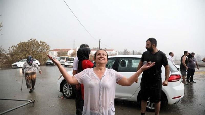 Antalya'ya yağan yağmur, Metin Uca'nın tweetini akıllara getirdi