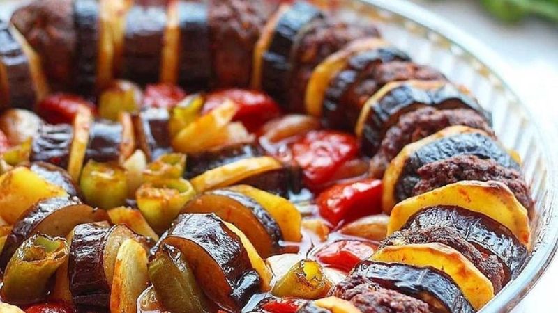 MasterChef menüsünden: Doğu Anadolu'nun sevilen lezzeti patlıcan kebabı tarifi