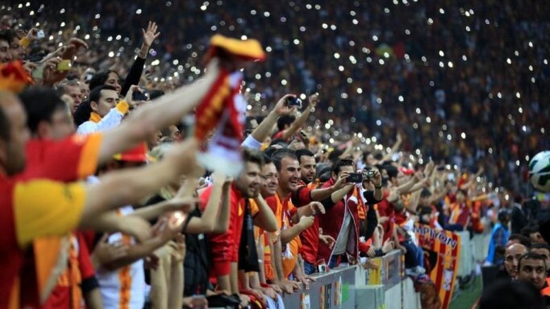 TFF kritik kararı duyurdu! Aşı olmayanlar statlara girebilecek mi?