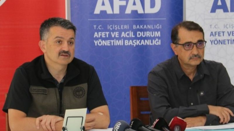 Bakan Pakdemirli ve Fatih Dönmez’den sel ve yangınlarla ilgili açıklama