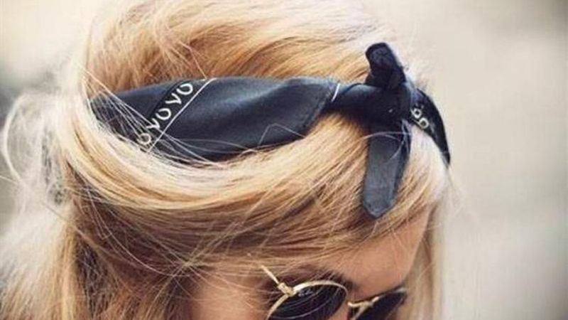 Bu sezon çok moda! İşte en tarz bandana bağlama şekilleri