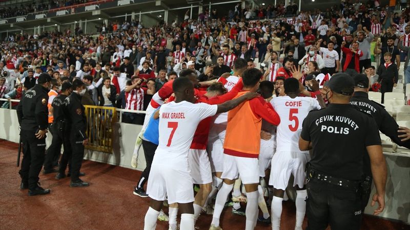 Sivasspor turu geçti