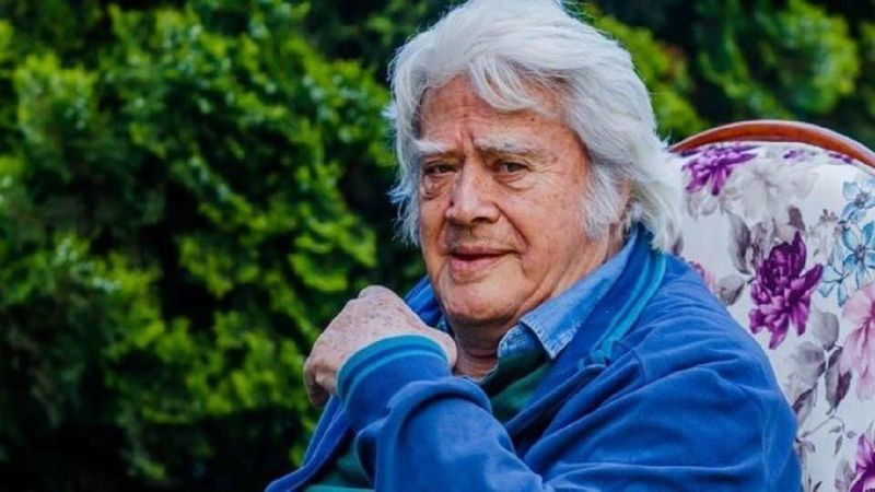 Cüneyt Arkın takipçilerini geçmişe götürdü! Nostaljik paylaşımı olay oldu: Bir zamanlar Levent...